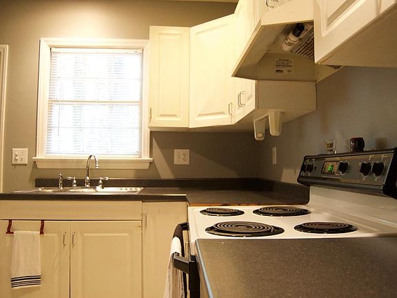 4th image of 1207 E 14th St #B