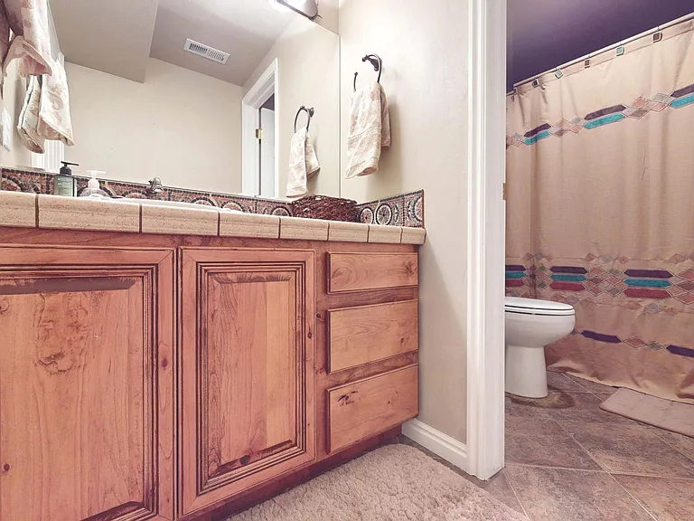 853 W Kestrel Ct — Photo 28