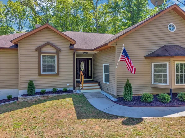163 Healy Ln, Marietta, SC 29661