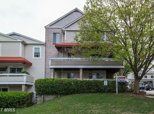 9881 Dockside Ter, Gaithersburg, MD 20886