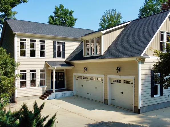 212 Choctaw Dr, Louisburg, NC 27549