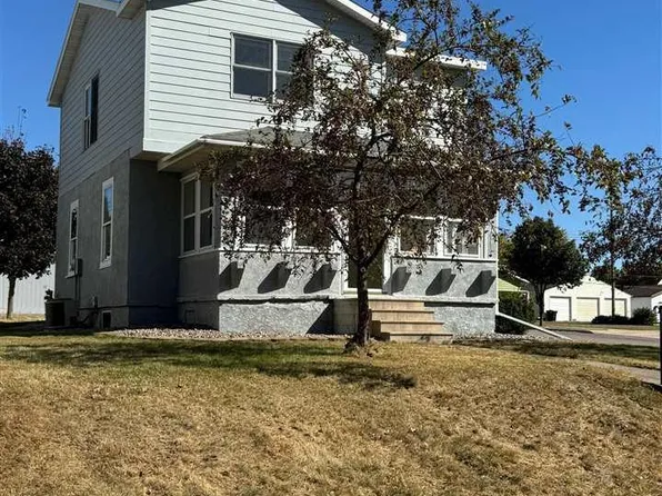 827 S Franklin St, New Ulm, MN 56073