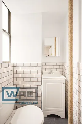 Rented by WRE Group | media 40