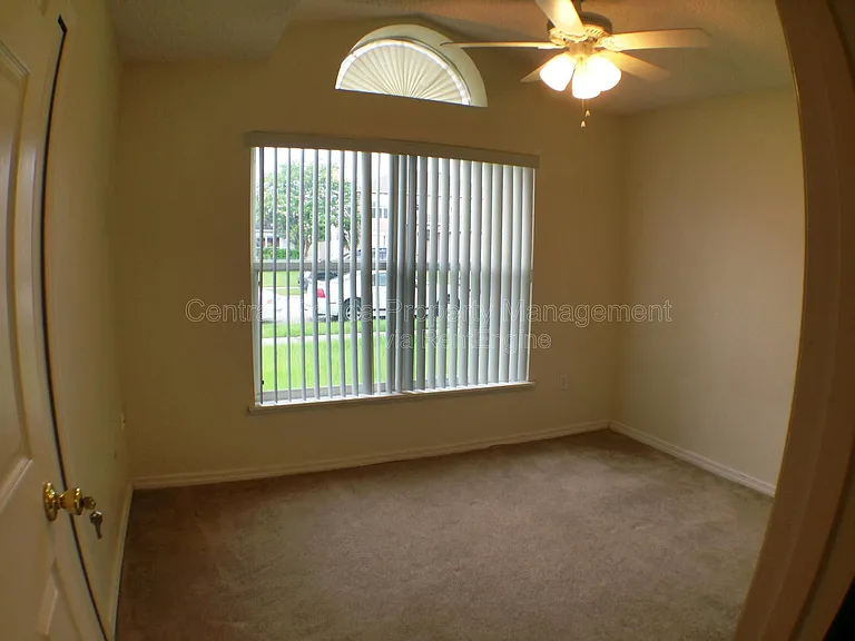 3842 Stonefield Dr — Photo 9