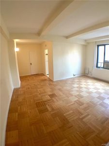 1561 Unionport Rd APT 3A, Bronx, NY, 10462
