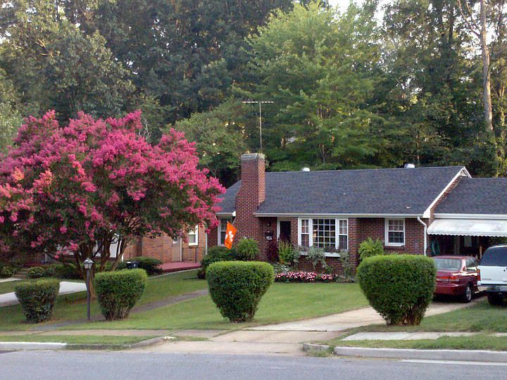 901 Perrymont