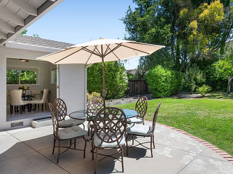 2035 El Prado St — Photo 11