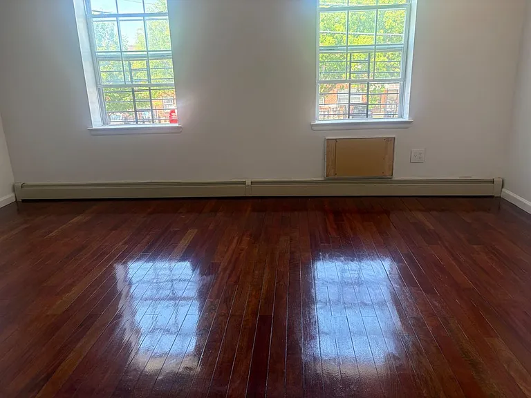 2060 Washington Ave #2 — Photo 10