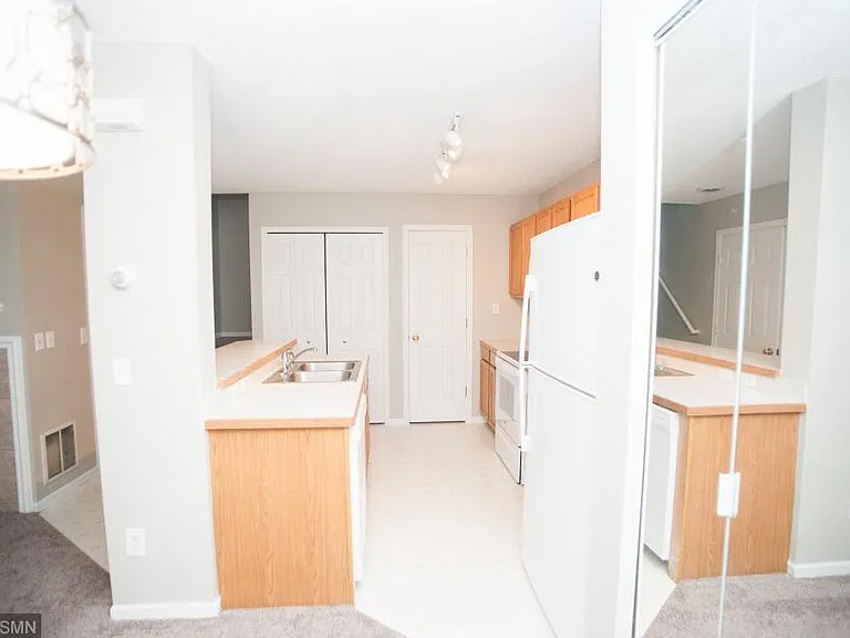 15751 Fjord Ave — Photo 11