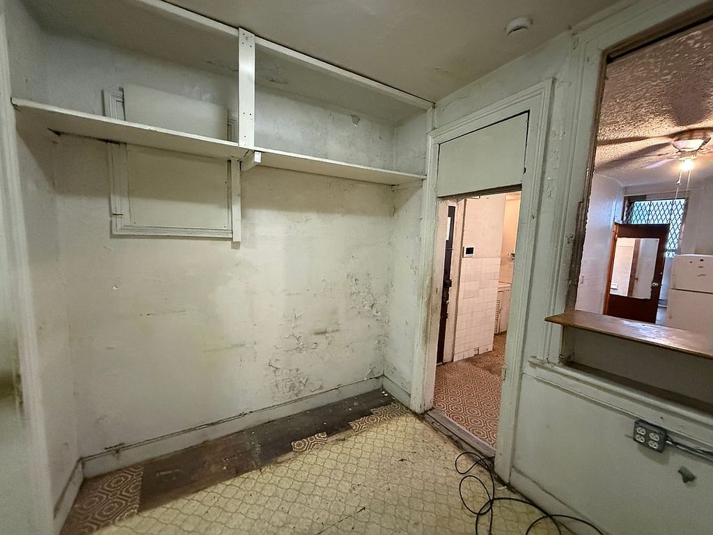 320 W 47th St APT 4W, New York, NY - View 6