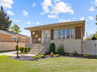 9208 Nashville Ave, Oak Lawn, IL