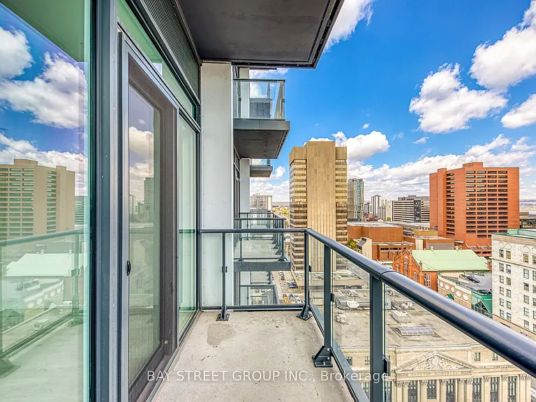 75 James St S #1504 — Photo 17