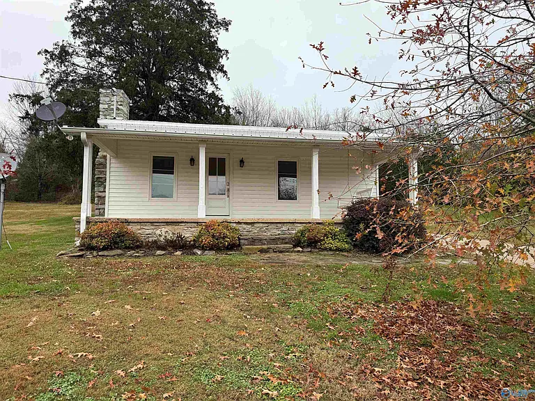 321 Coldwater Creek Rd — Photo 1