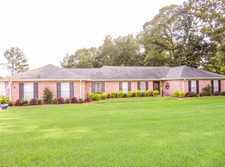 113 Meadowview Dr, Midland City, AL 36350