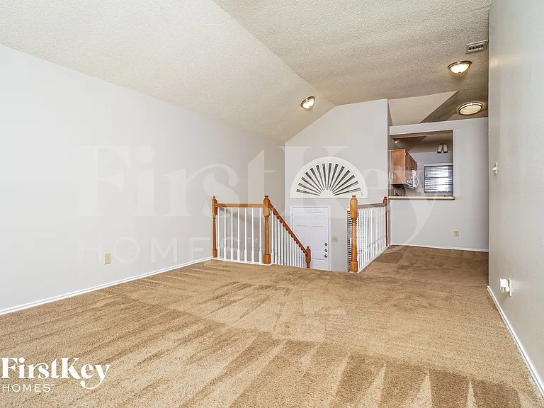 1323 Jasmine Dr — Photo 6