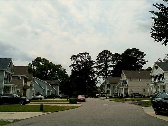 4th image of 107 Bedford Pl