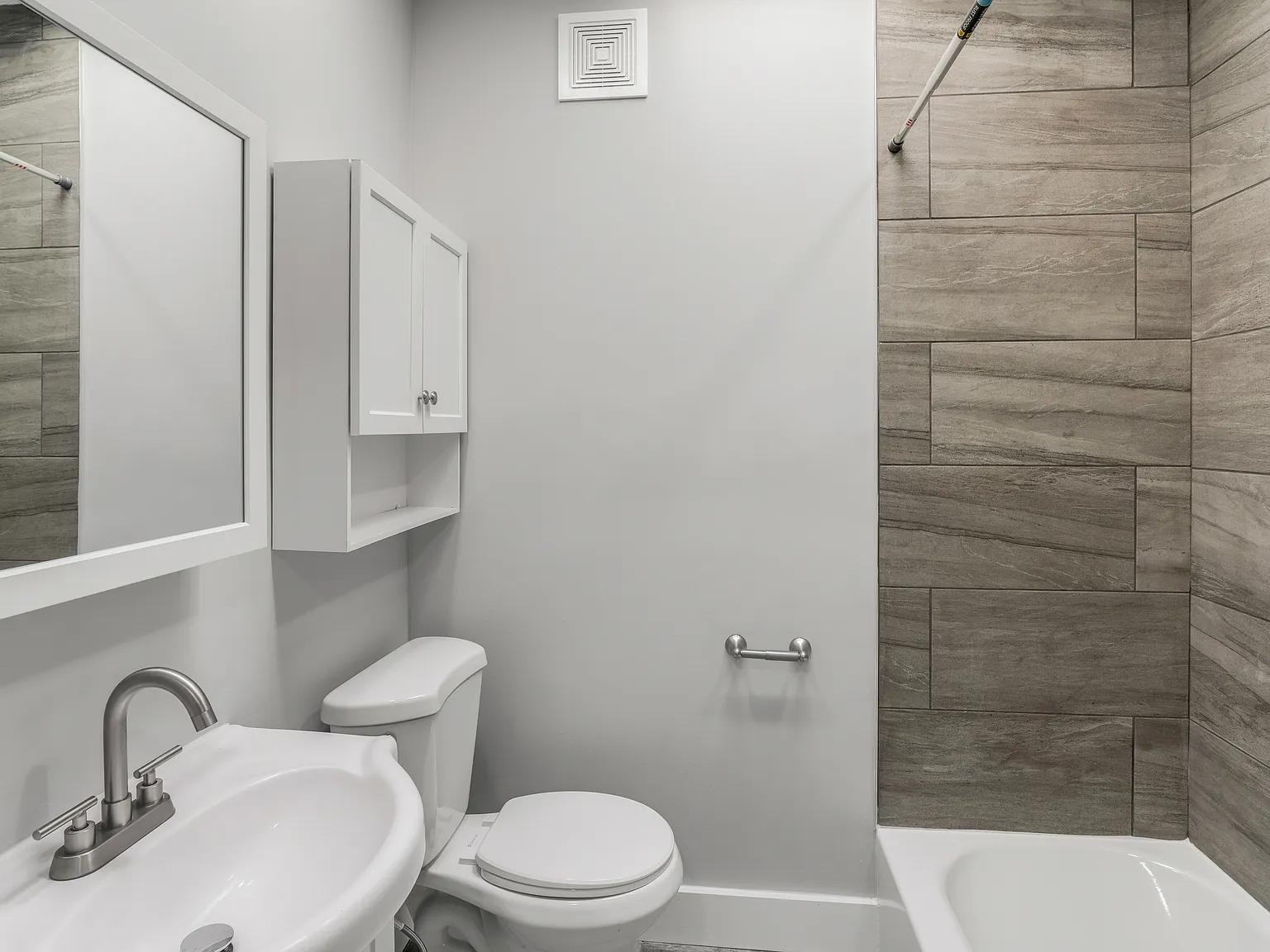 1 bed, 800 sqft, $1,345 — Photo 4