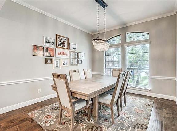 5th image of 4303 Brookhollow Dr