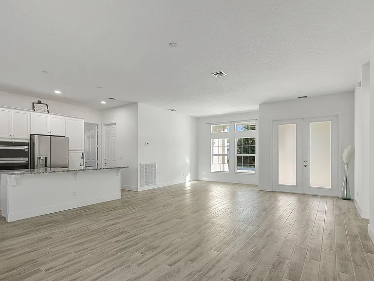1791 SW Effland Ave — Photo 8