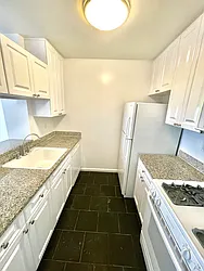 Rented by Addison Property Group