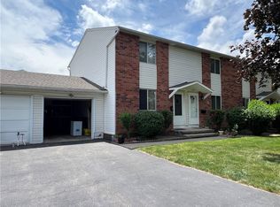 102 Fox Run, Rochester, NY 14606