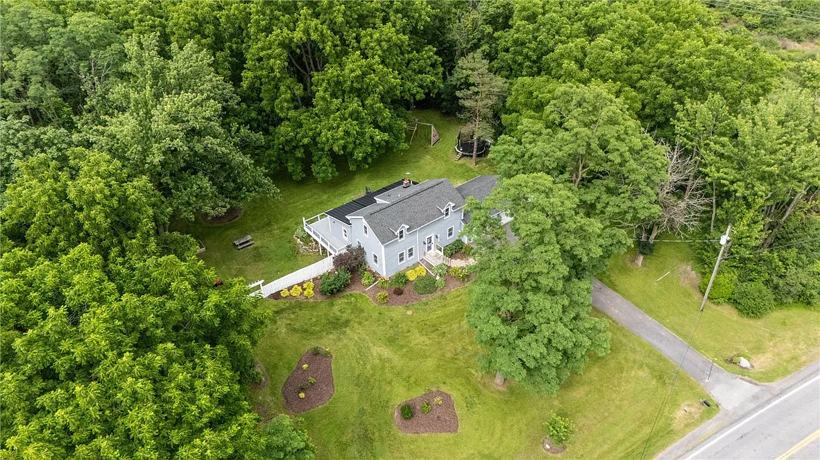 4590 Allen Rd photo 1