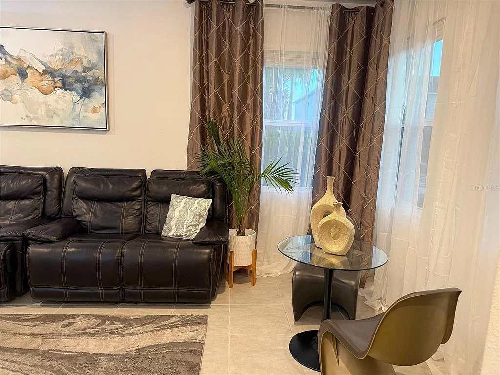 2 bed, 2.5 bath, 1222 sqft, $2,400 — Photo 4