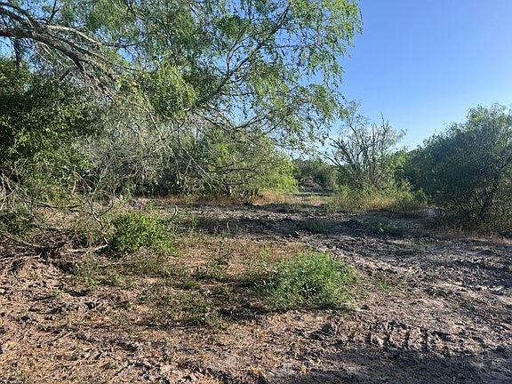 4th image of 5929 Sweet Water Rd