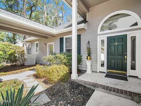 3rd image of 207 Locust Fence Rd