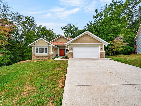 4th image of 225 Pine Hills Dr