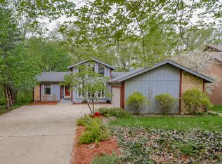 434 Oak Hill Dr, Lake Saint Louis, MO