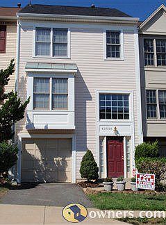 A MUST SEE beautiful townhouse!!!!!