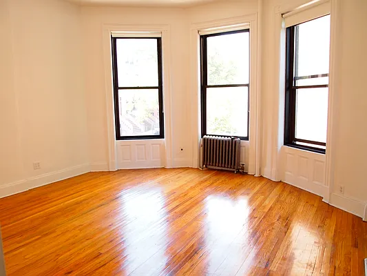 Rented by Bohemia Realty Group | media 9