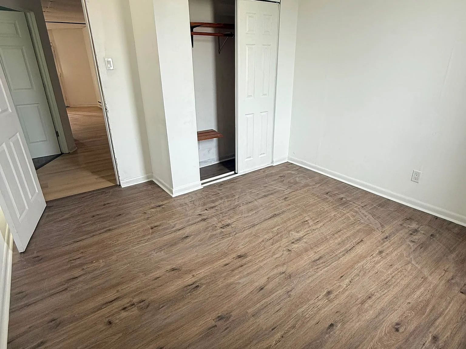 1 bed, $1,200 — Photo 4