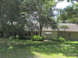9610 Lakeview Dr, New Port Richey, FL 34654