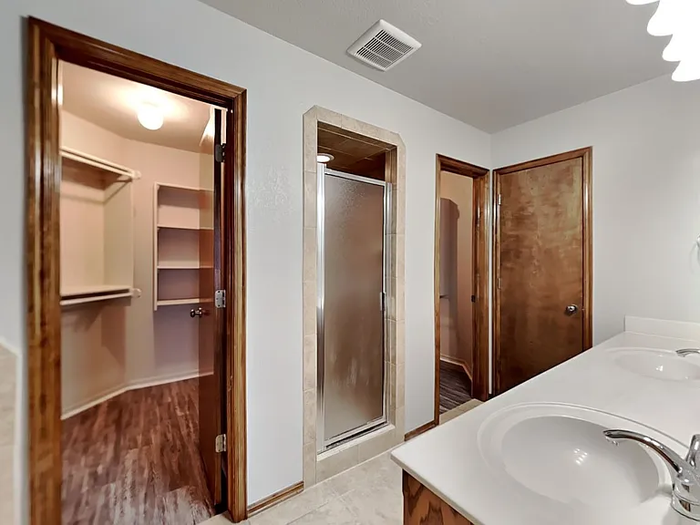 2212 NW 157th Ter — Photo 10
