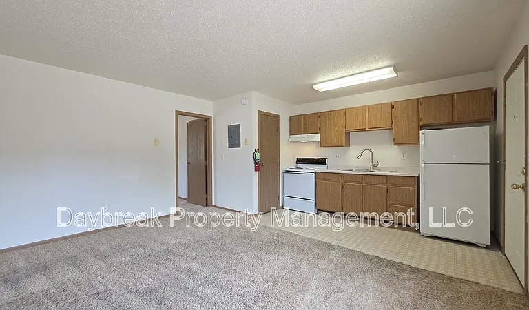 1305 34th Street Cir S #101 — Photo 1