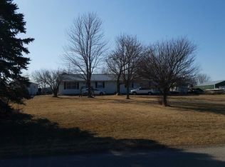 6073 Church Rd, Omro, WI 54963