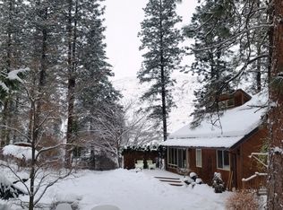 607 Salmon Creek Rd, Okanogan, WA 98840