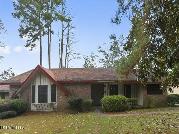 3223 Copperfield St, Jackson, MS 39209