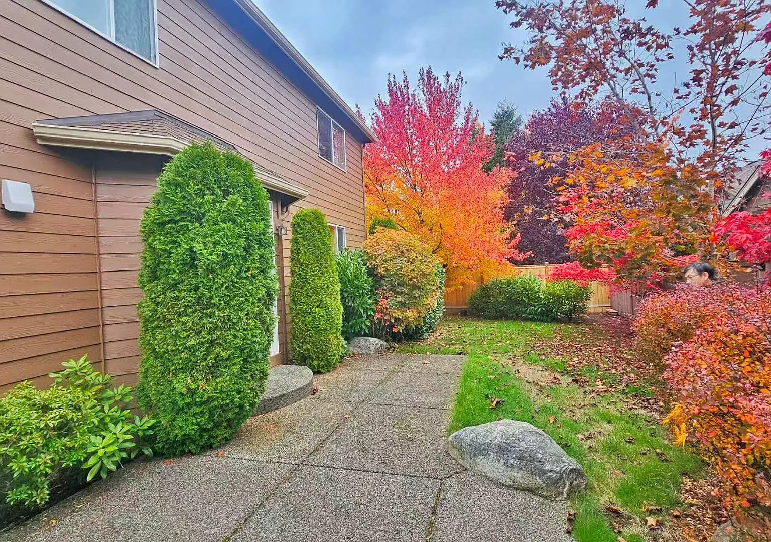 Beautiful 5 Bed 3.5 Bath Home in Redmond Ridge, Redmond. — Photo 4