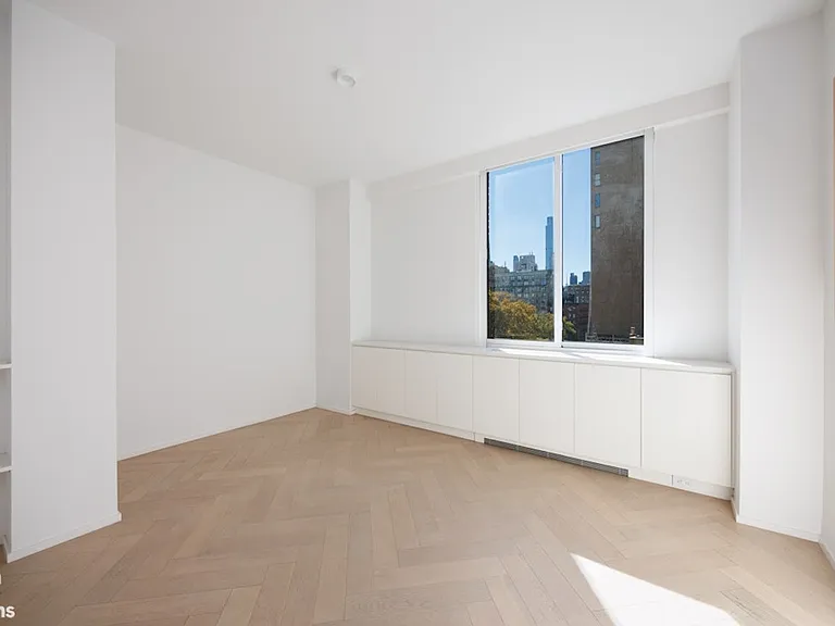 101 W 79th St #7D — Photo 8