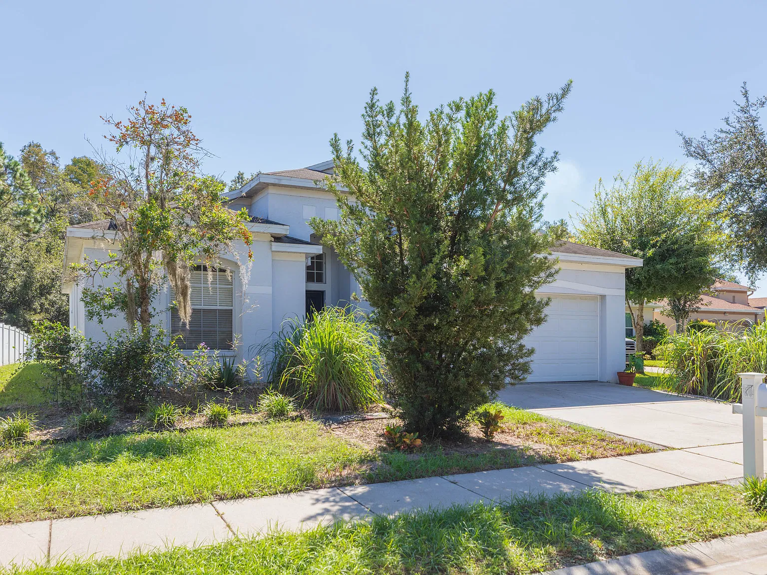 3 bed, 1726 sqft, $1,995 — Photo 2