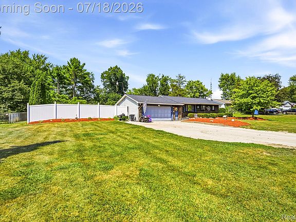 2nd image of 5070 Ray Rd