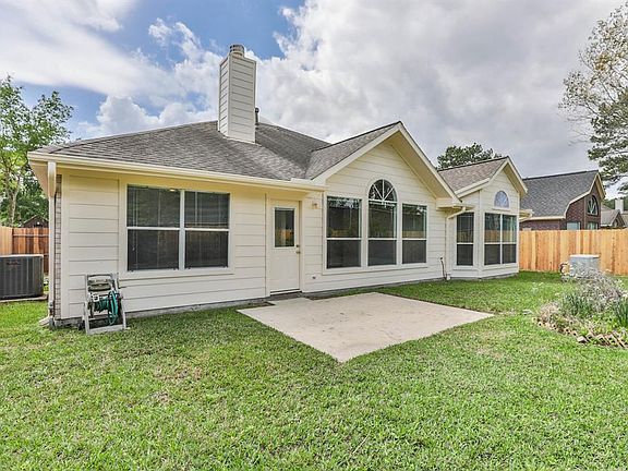 5th image of 12835 Cambridge Eagle Dr