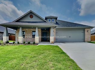 2108 Gabriel Dr, Sherman, TX 75092