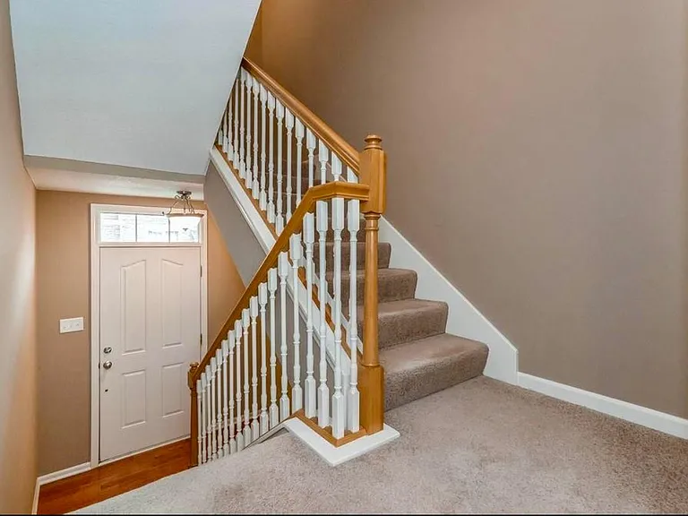 15808 Robinson St — Photo 12