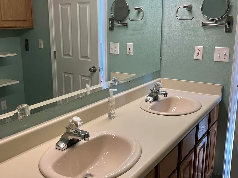 11530 Echo St — Photo 23