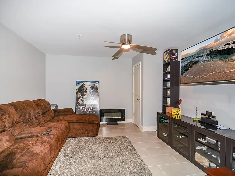2102 Freeman Way #2102 — Photo 20