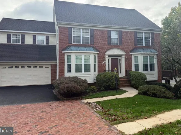6345 Alderman Dr, Alexandria, VA 22315
